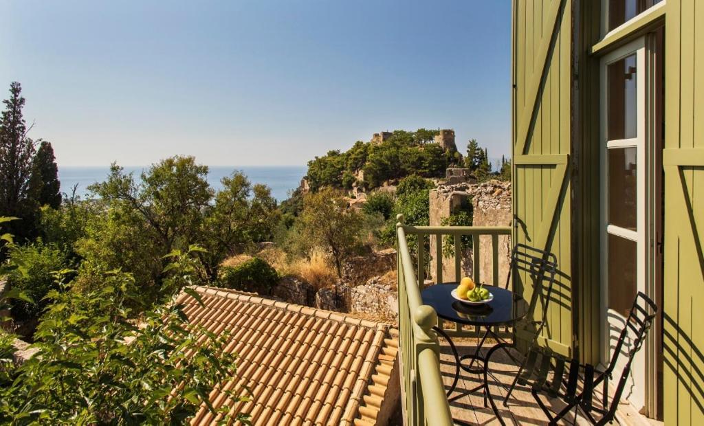 Kyparissia Old Town Lodge With Amazing Sea View ภายนอก รูปภาพ