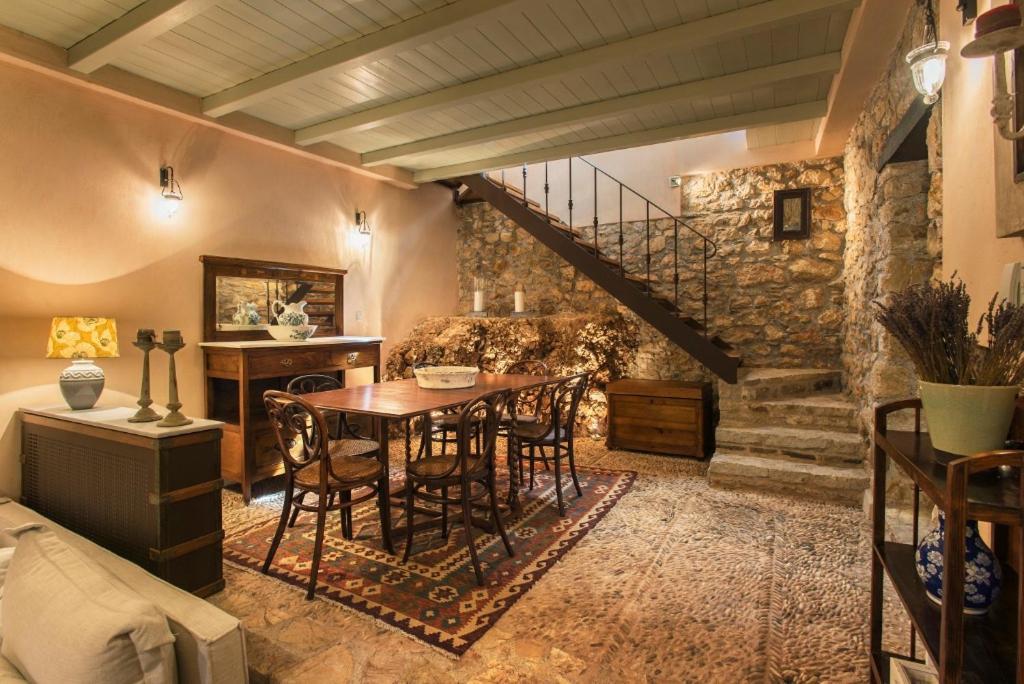 Kyparissia Old Town Lodge With Amazing Sea View ภายนอก รูปภาพ
